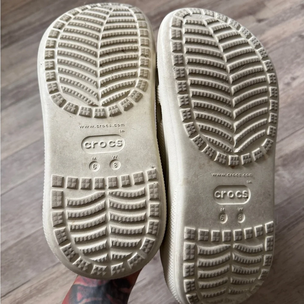 CROCS Platform Clogs in Off-White/Cream